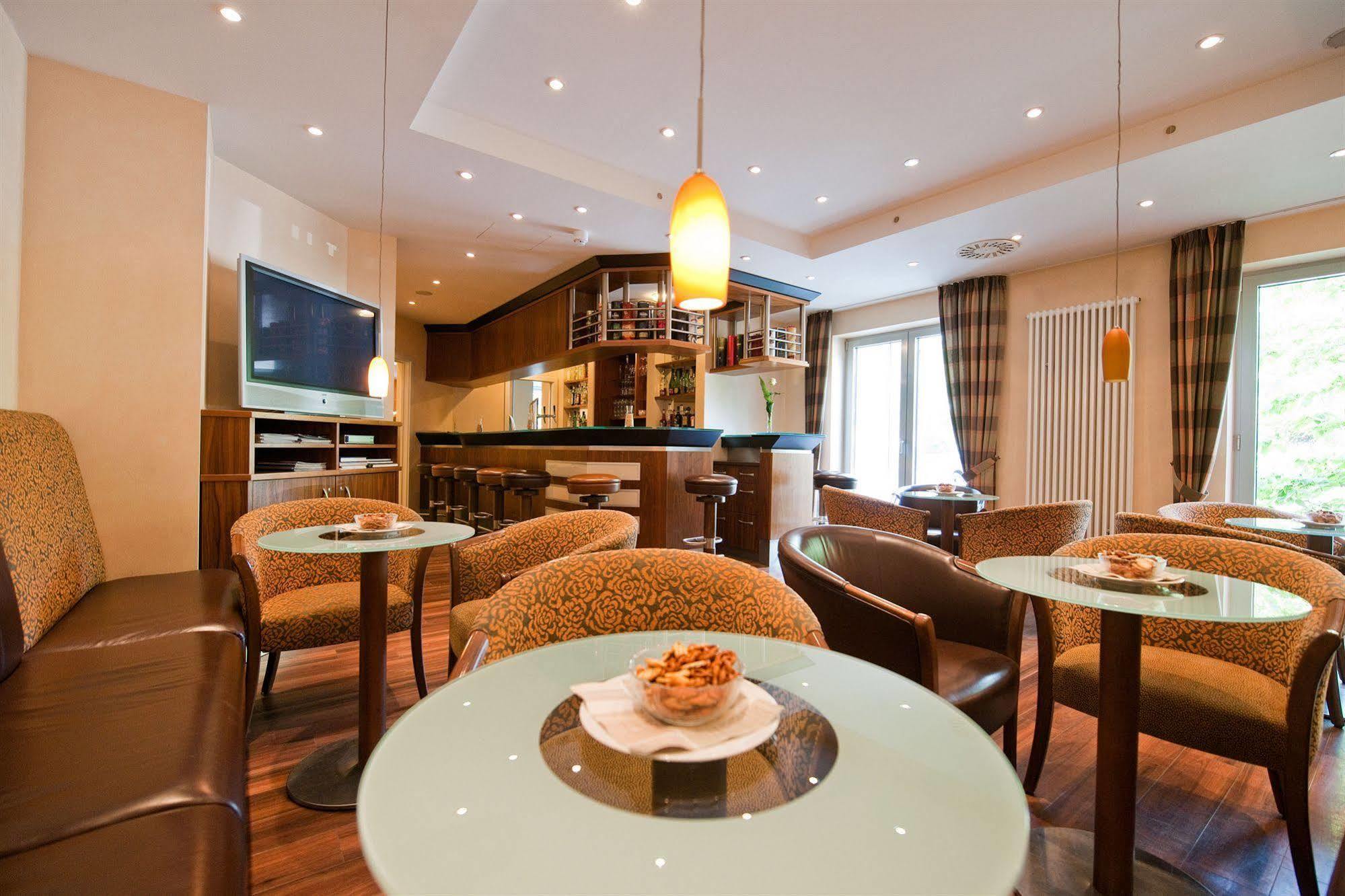 Hotel Scheffelhoehe บรูคซาล ภายนอก รูปภาพ